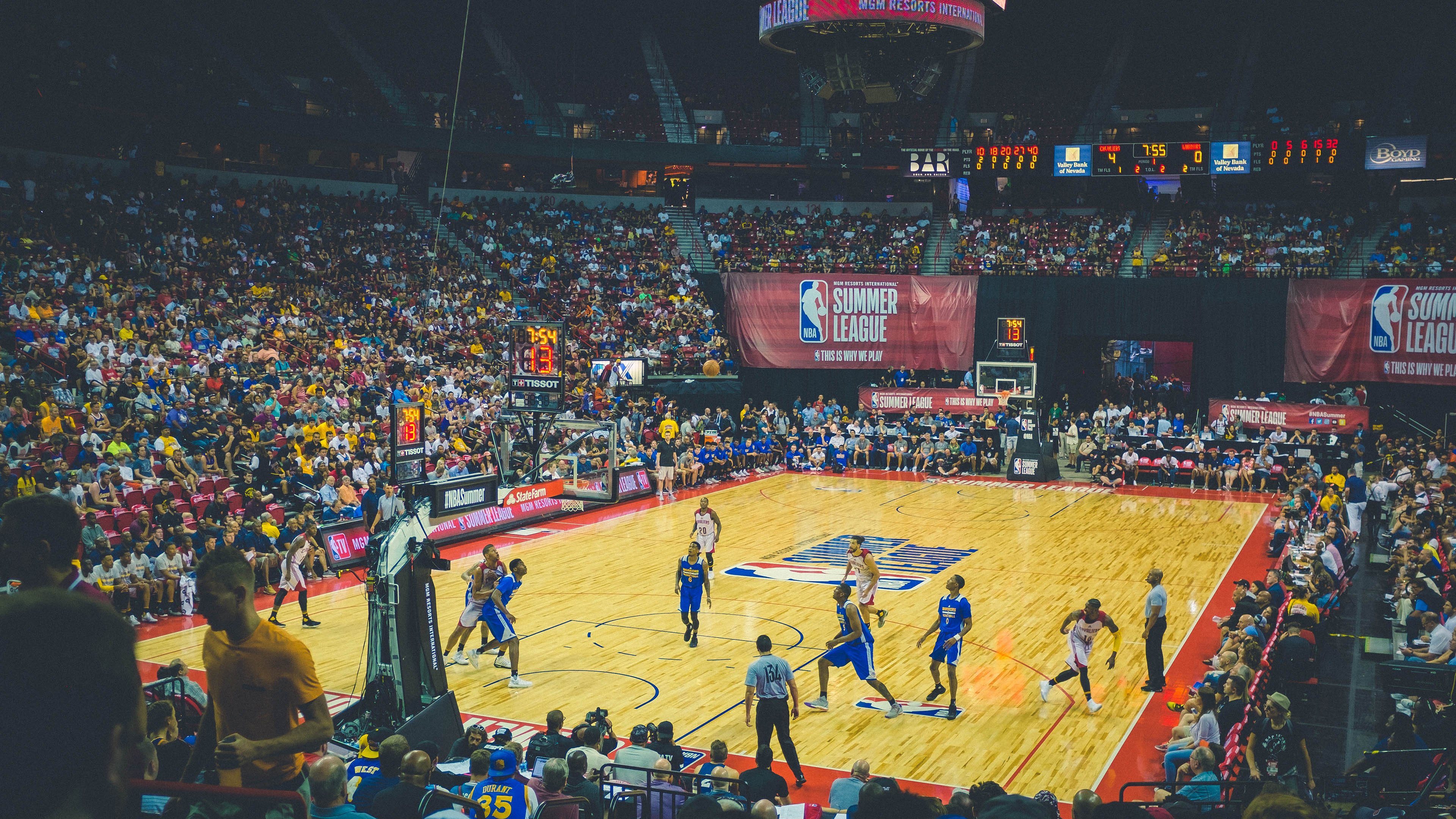 乐鱼（中国）体育官方网站-巴雷特：全黑队的关键决策者，他的脚法决定比赛走势，巴雷特 篮球